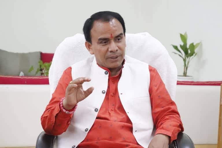 013adef3-da6d-41bc-b6cd-7c0586dcaab0